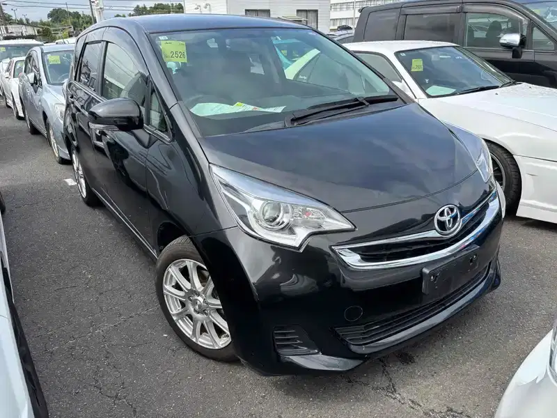 2014 Toyota Ractis Petrol