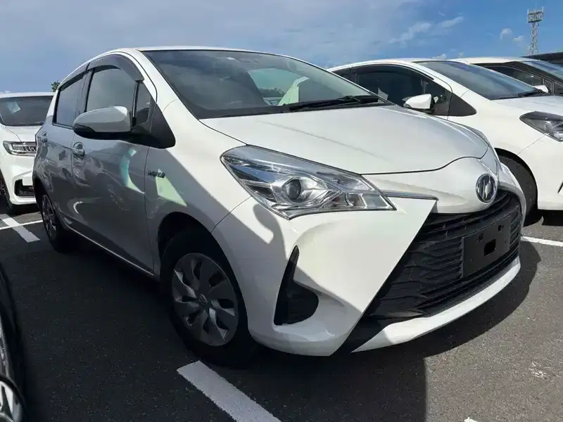 2018 Toyota Vitz Hybrid