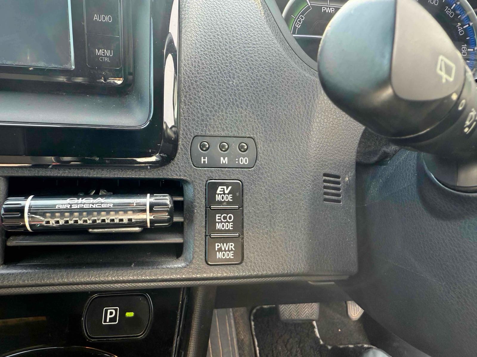 TOYOTA NOAH HV SI WXB Image 9
