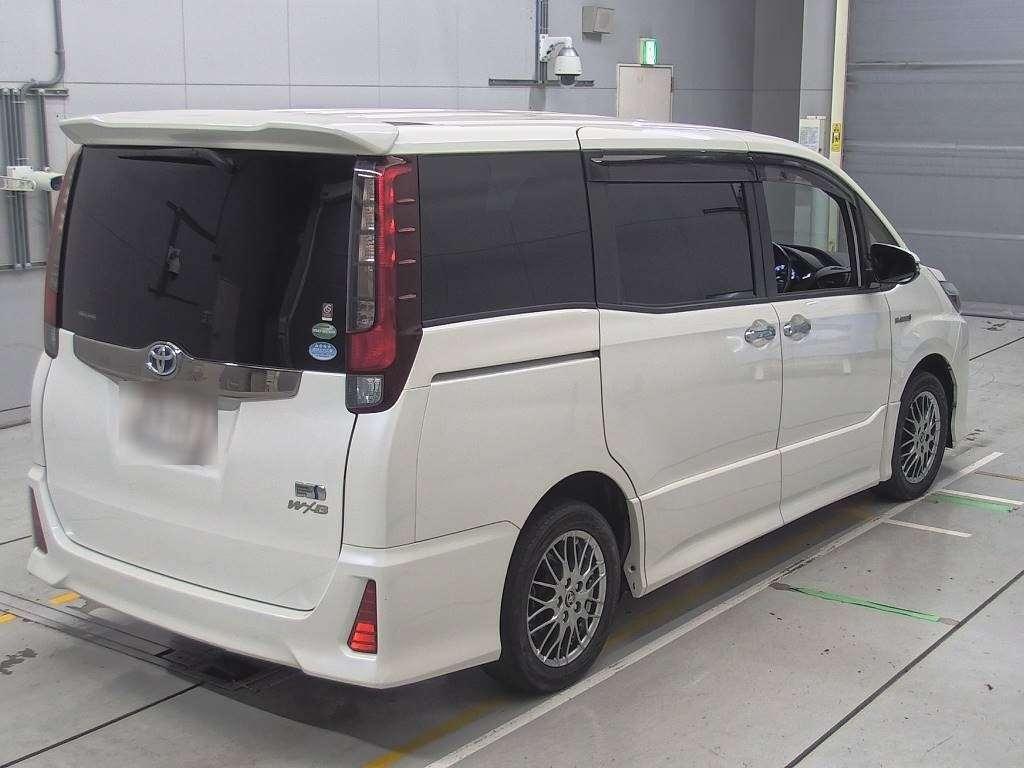 TOYOTA NOAH HV SI WXB Image 2