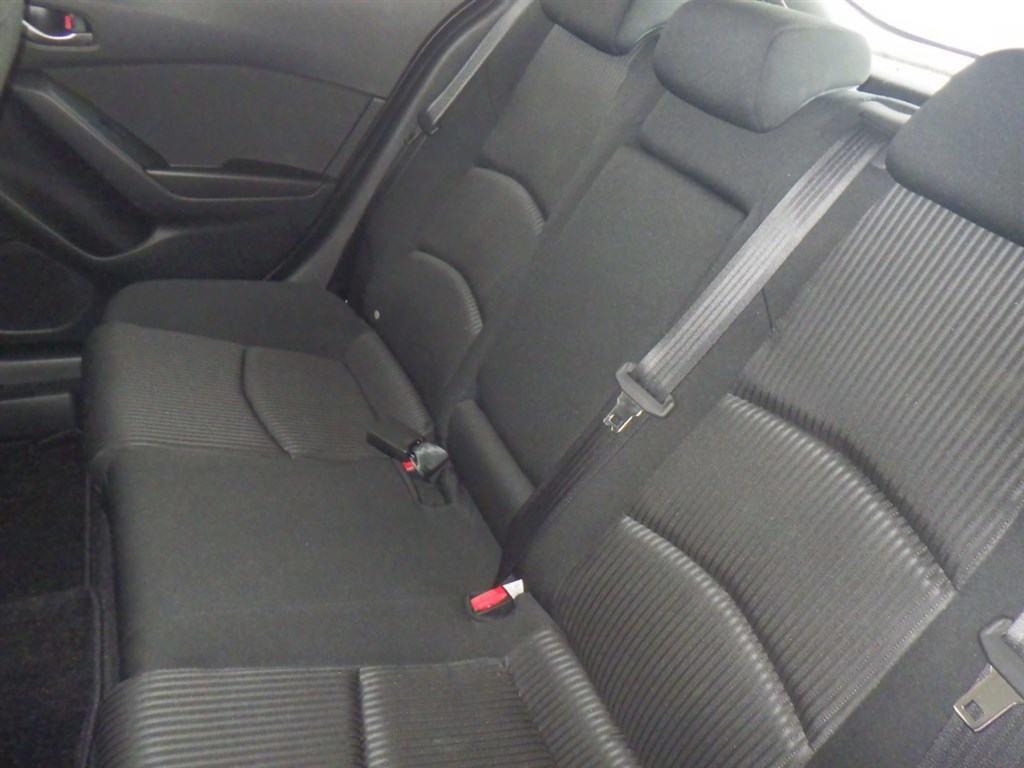 MAZDA AXELA SPORT 15S Image 6