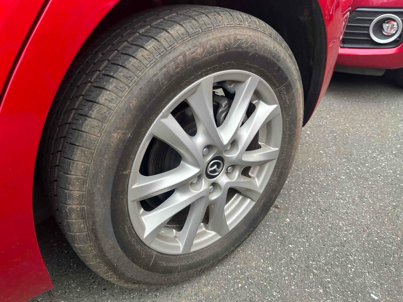 MAZDA AXELA SPORT 15S Image 12