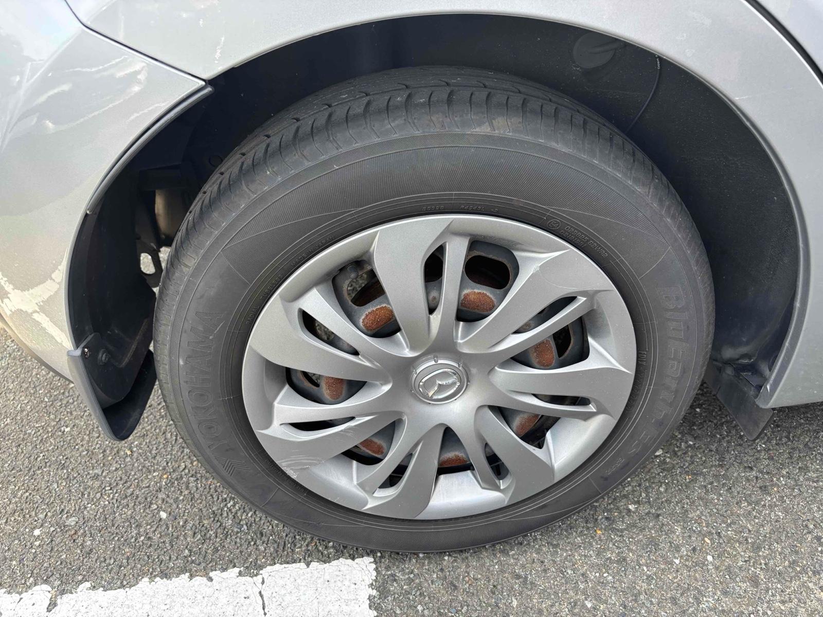 MAZDA DEMIO 13S Image 22