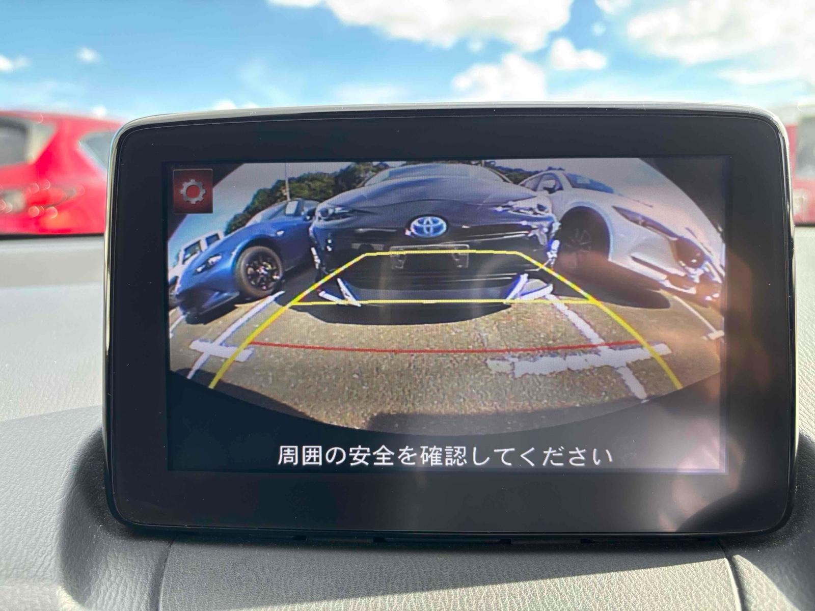 MAZDA DEMIO 13S Image 12