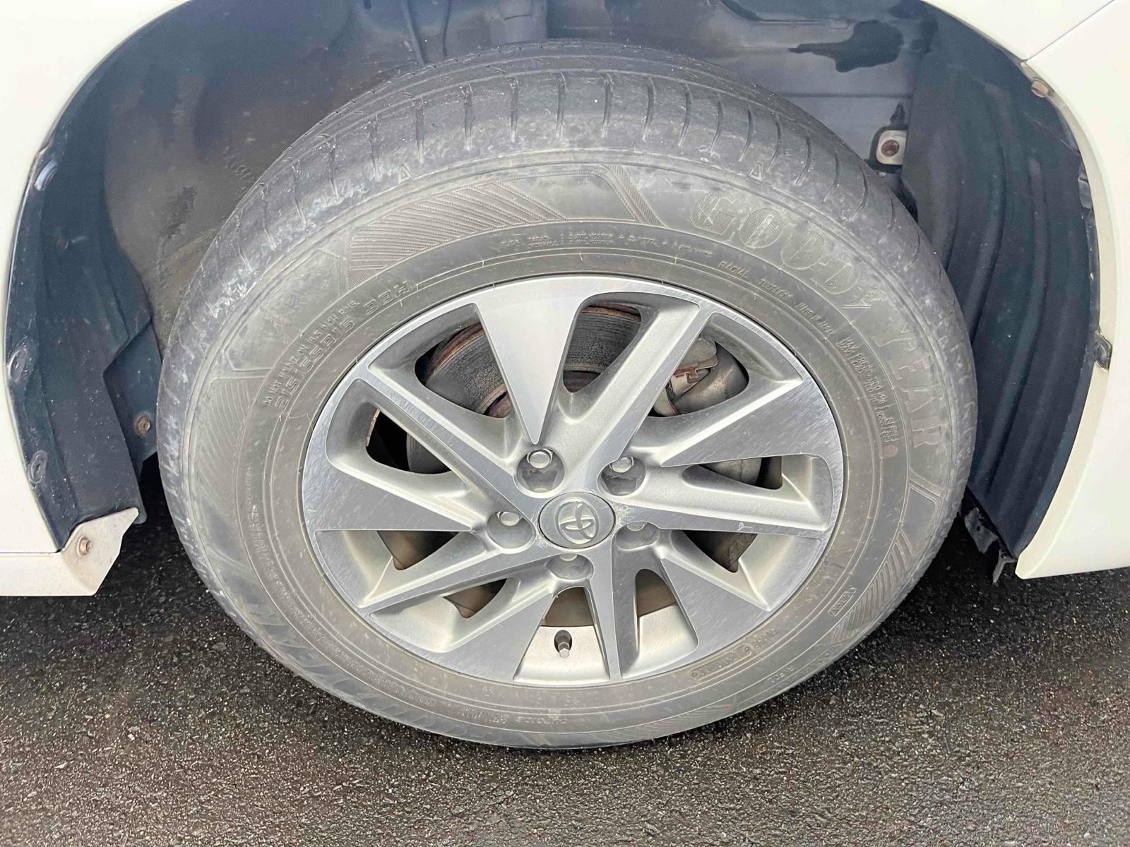 TOYOTA ALPHARD X Image 10