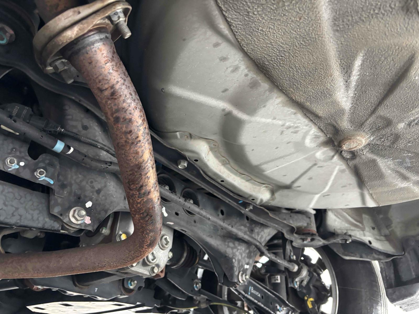 SUBARU LEGACY OUTBACK LIMITED Image 16