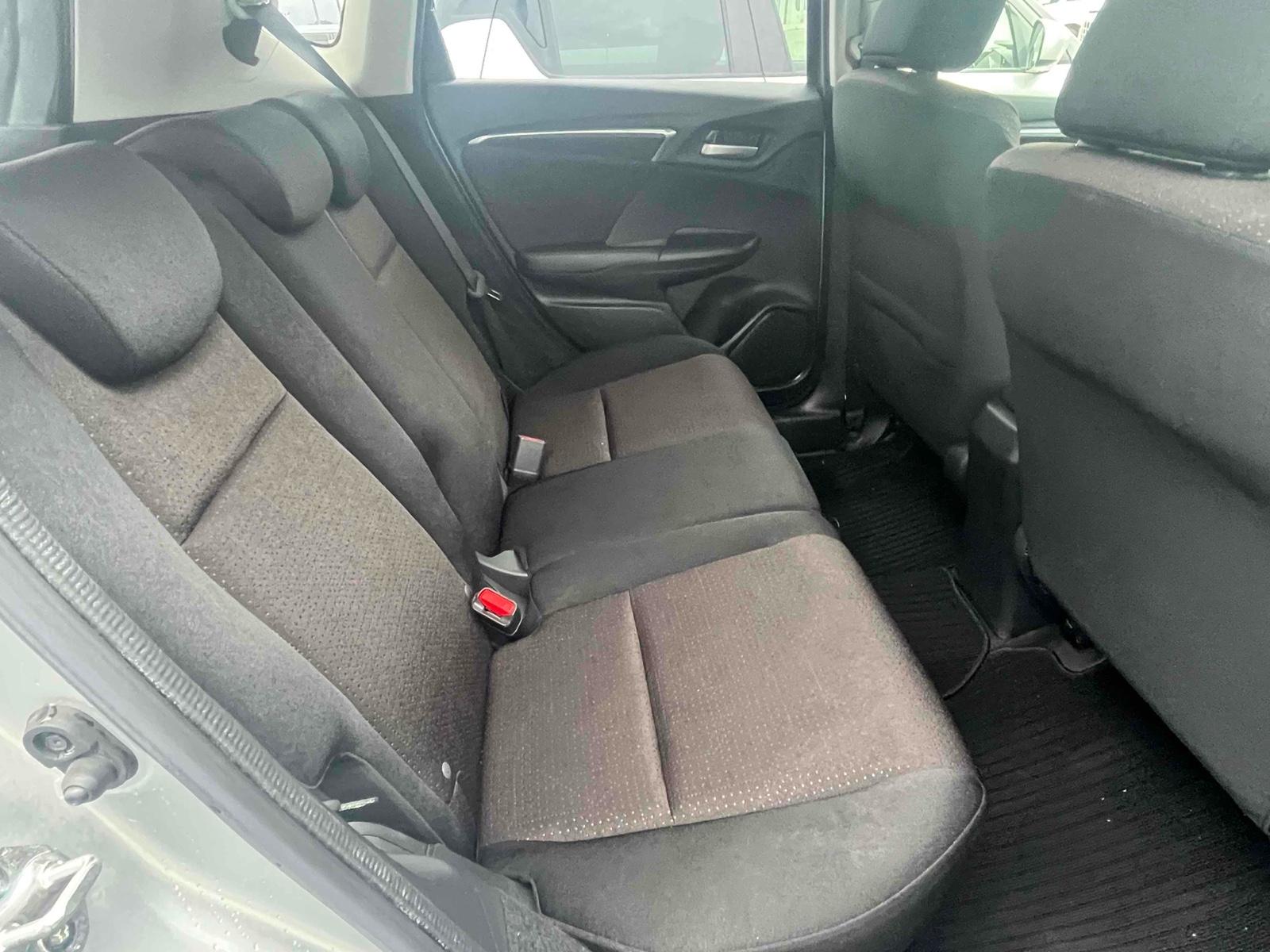 HONDA FIT HV F-PACKAGE Image 7