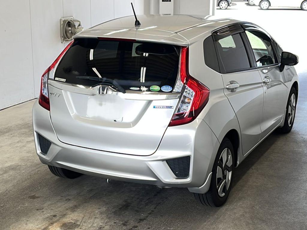 HONDA FIT HV F-PACKAGE Image 2