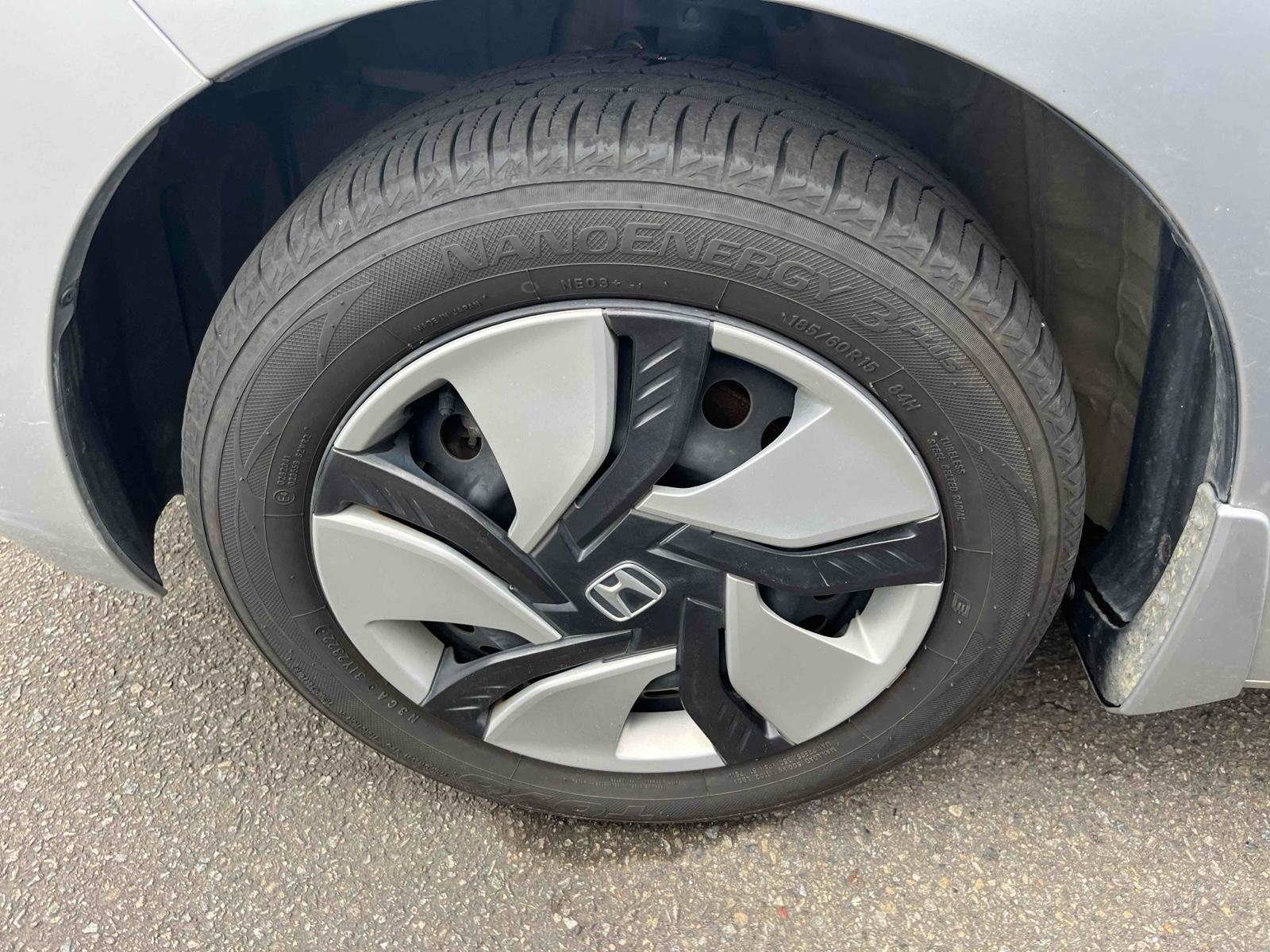 HONDA FIT HV F-PACKAGE Image 10