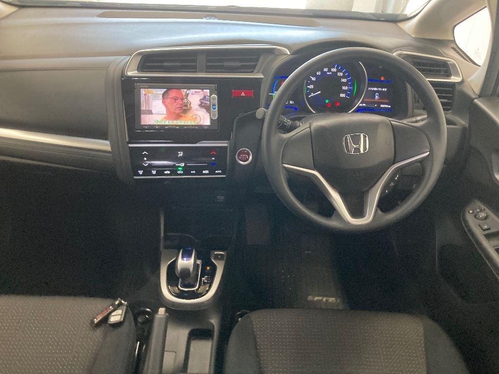 HONDA FIT HV F-PACKAGE Image 3
