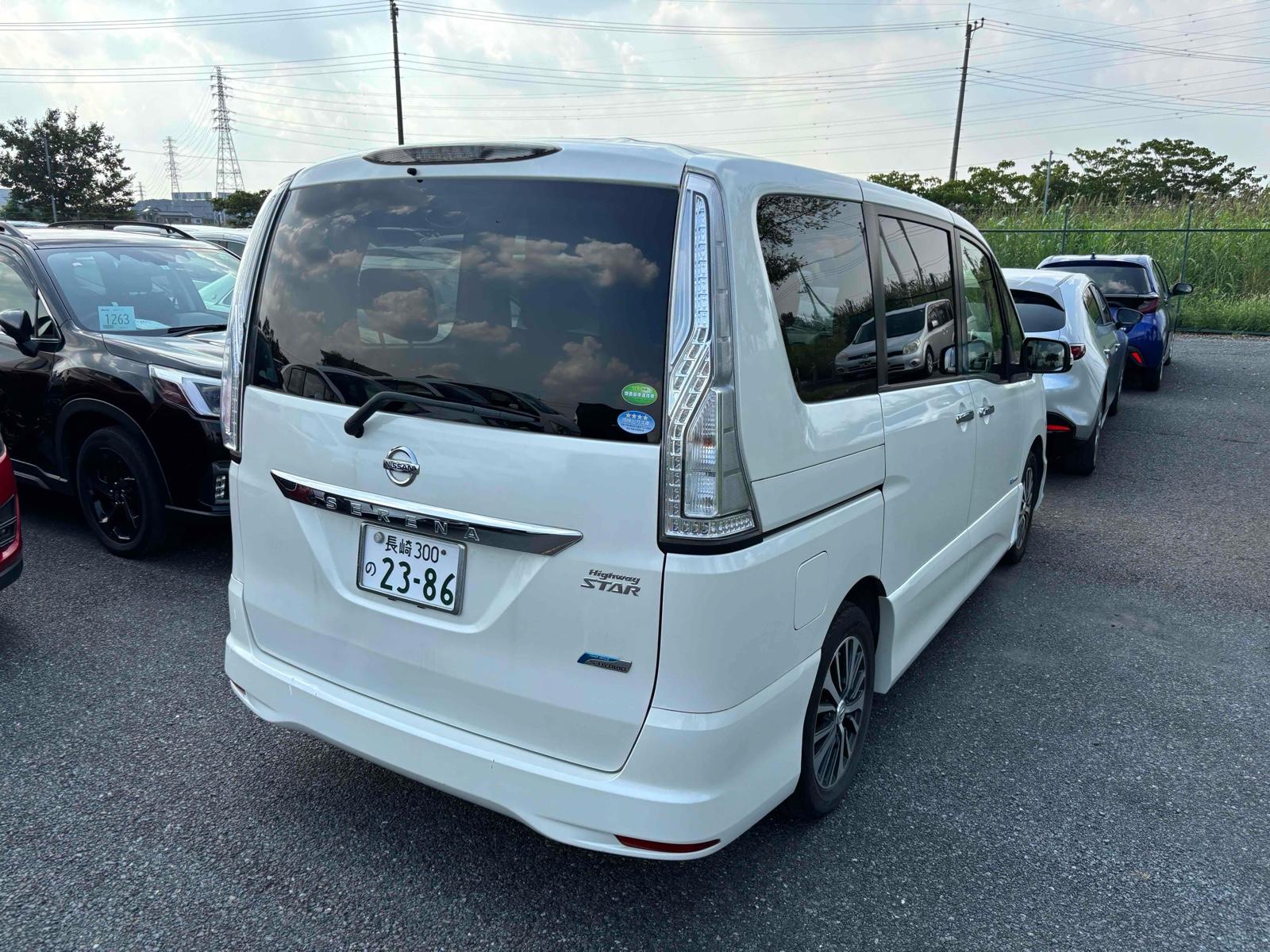 NISSAN SERENA HYBRID HIGHWAY STAR Image 2