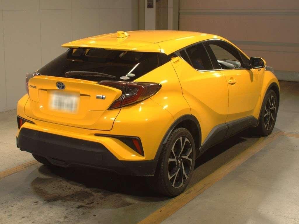 TOYOTA C-HR G Image 4
