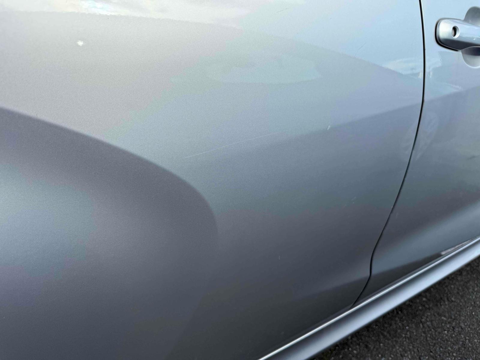 TOYOTA YARIS HYBRID X Image 20