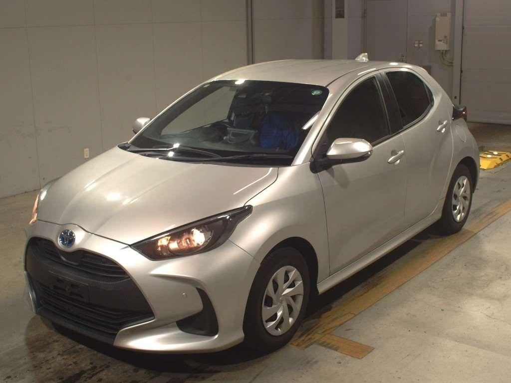 TOYOTA YARIS HYBRID X Image 3