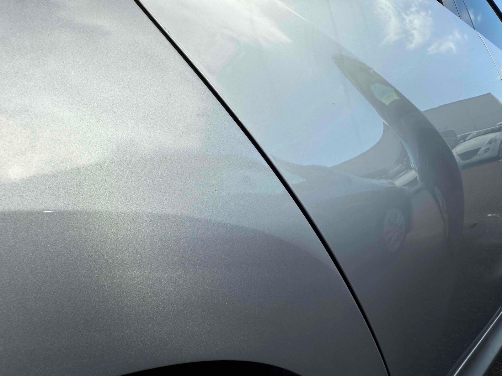 TOYOTA YARIS HYBRID X Image 18
