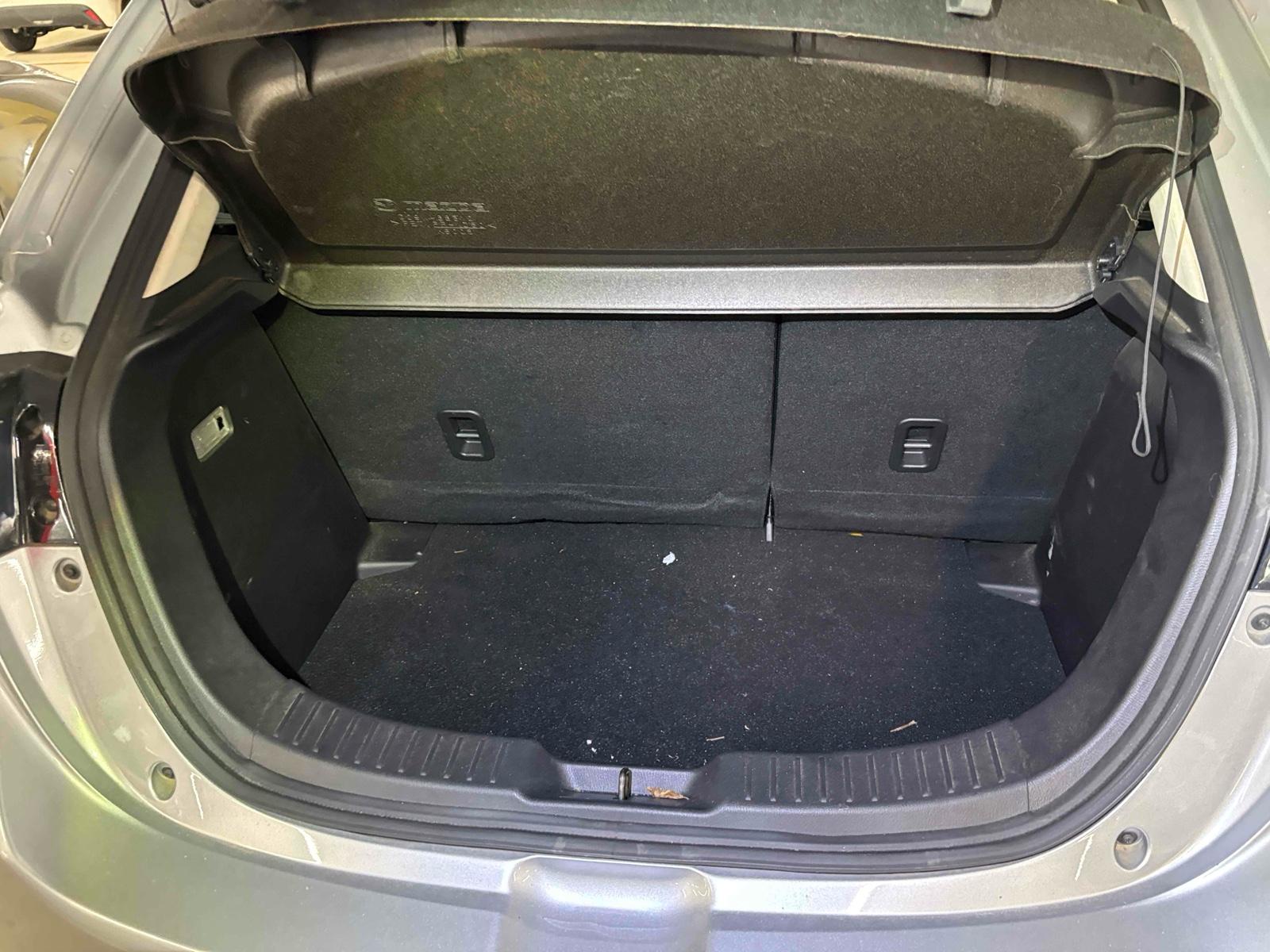 MAZDA DEMIO 13 S TOURING Image 8