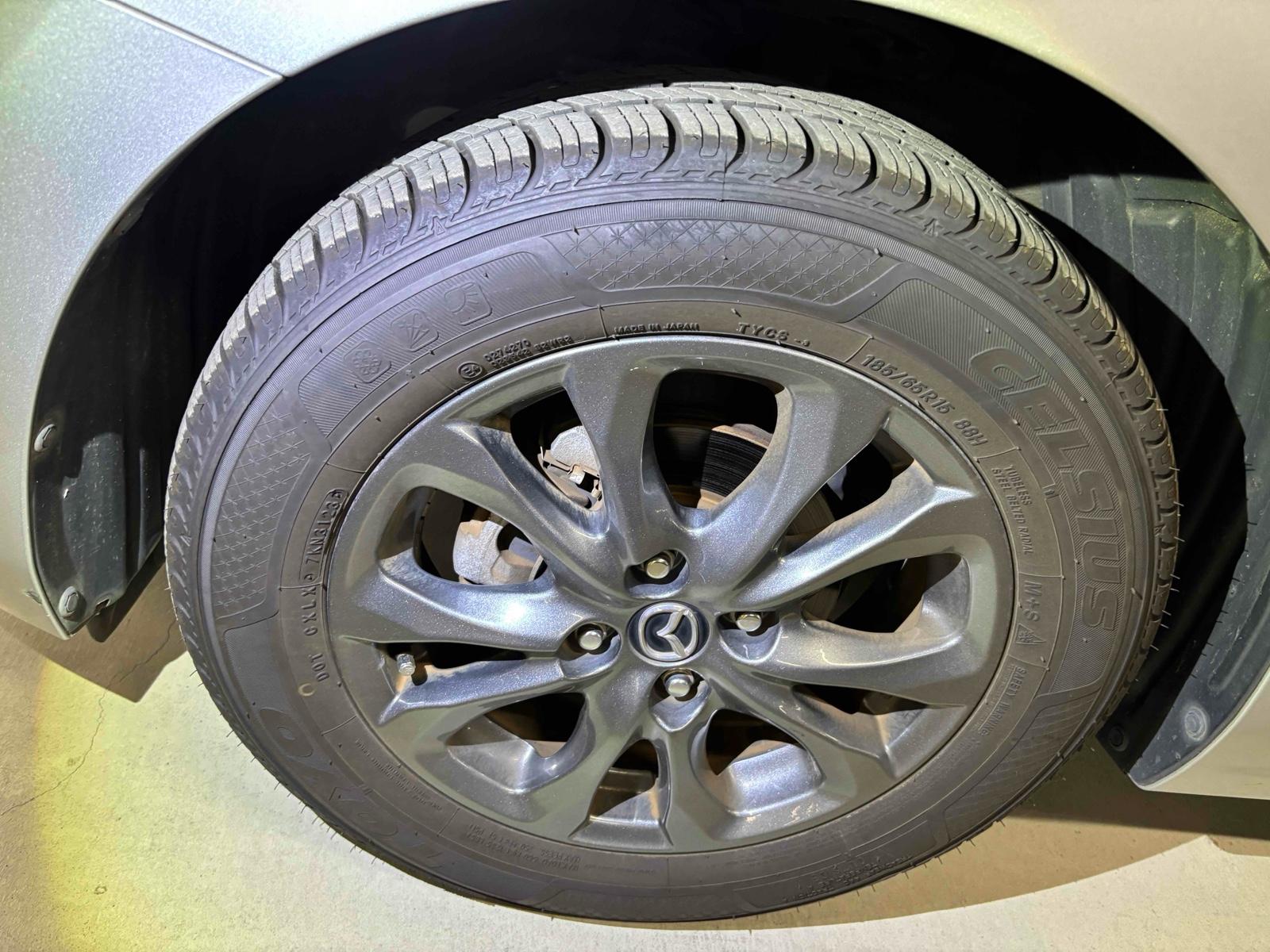 MAZDA DEMIO 13 S TOURING Image 17