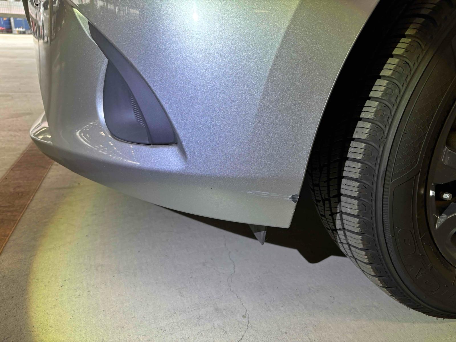 MAZDA DEMIO 13 S TOURING Image 9