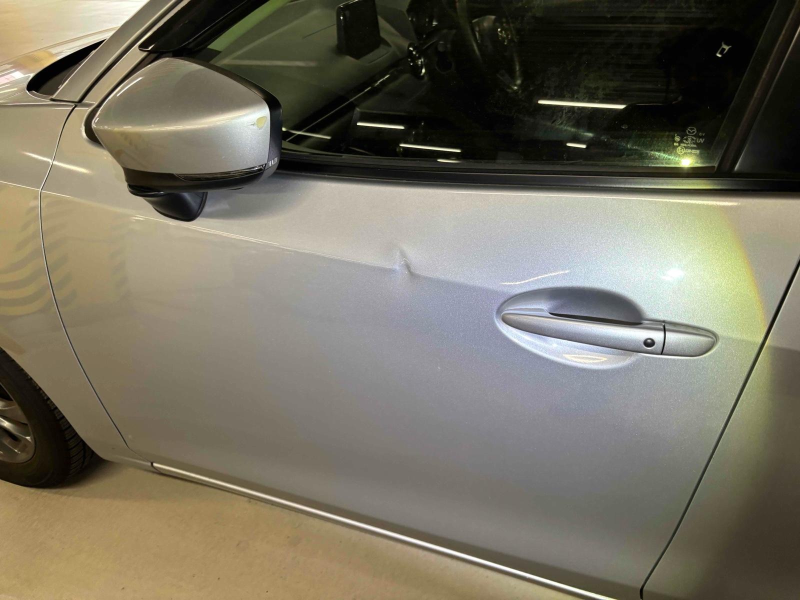 MAZDA DEMIO 13 S TOURING Image 10