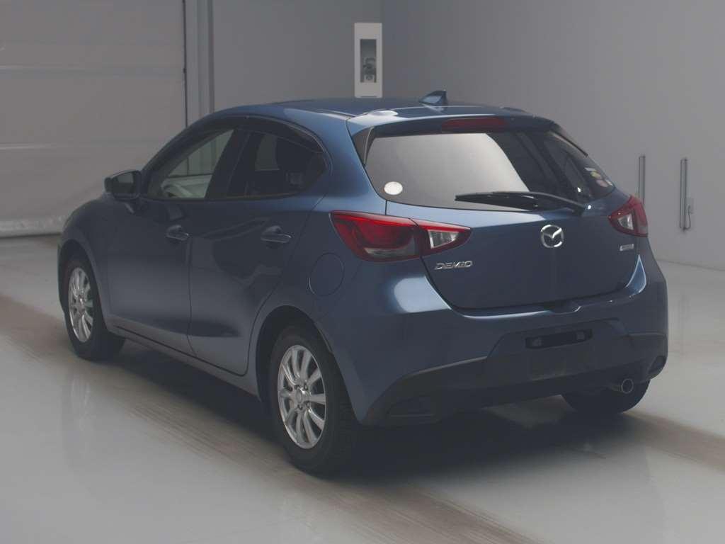 MAZDA DEMIO 13 S TOURING Image 5