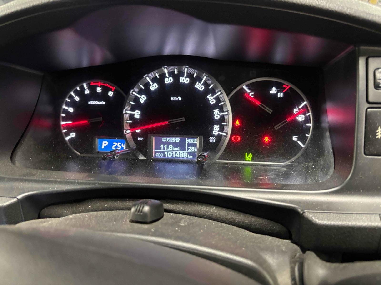 TOYOTA HIACE VAN LONGDX GL PACKAGE Image 15