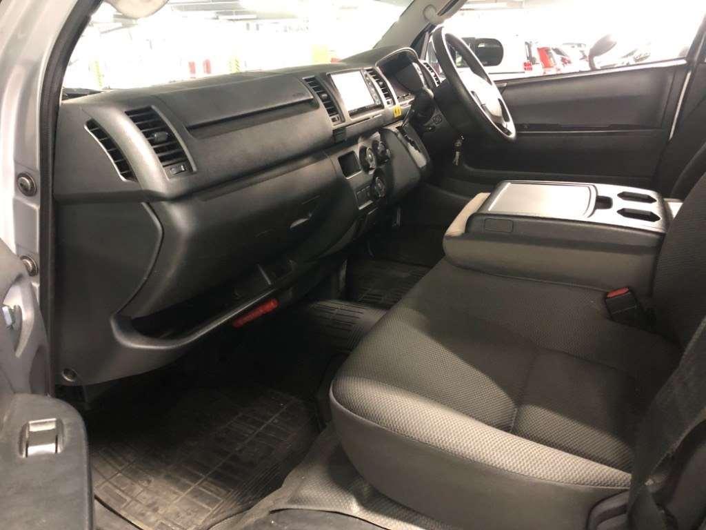 TOYOTA HIACE VAN LONGDX GL PACKAGE Image 10