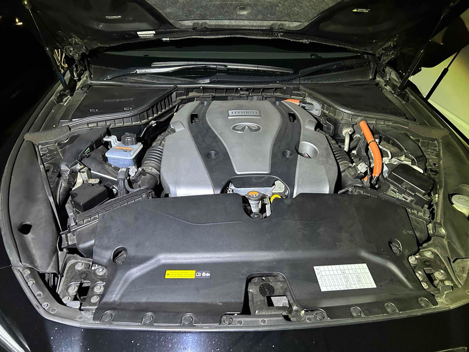 NISSAN SKYLINE 4D 350GT HYBRID Image 7