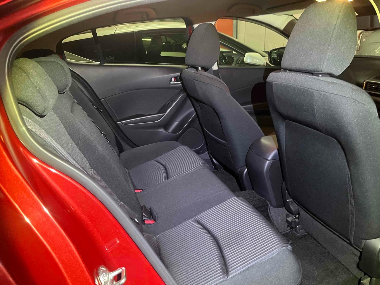MAZDA AXELA SPORT 15S Image 7