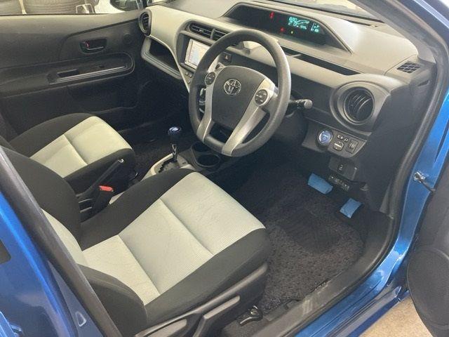 TOYOTA AQUA S Image 5
