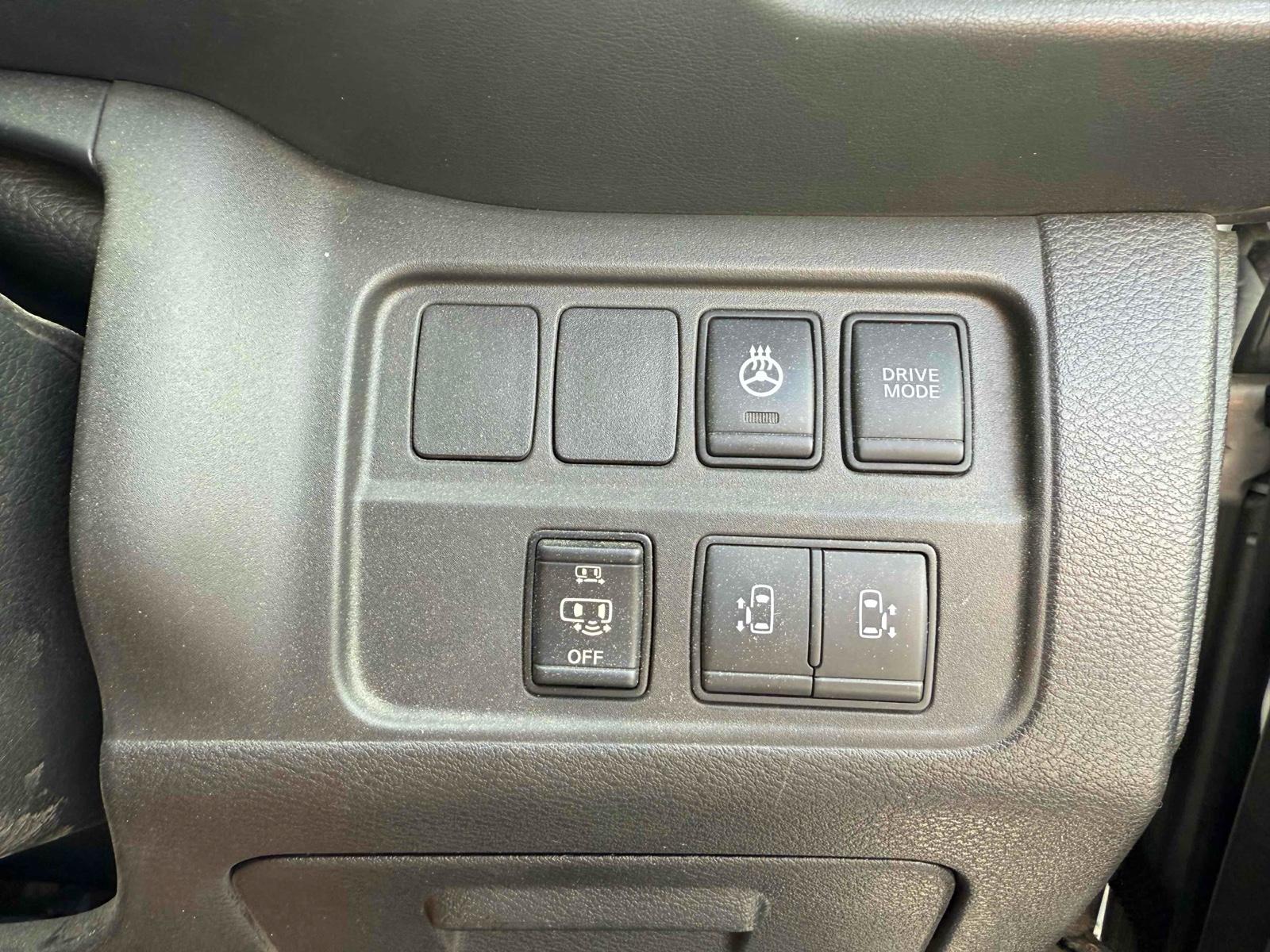NISSAN SERENA E-POWER HIGHWAY STAR V Image 9