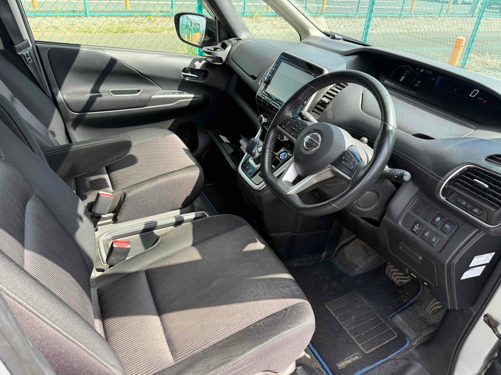 NISSAN SERENA E-POWER HIGHWAY STAR V Image 3