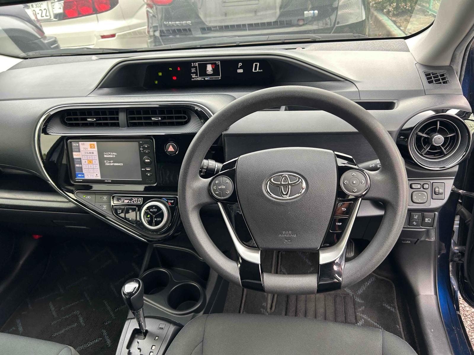 TOYOTA AQUA S STYLE BLACK Image 5