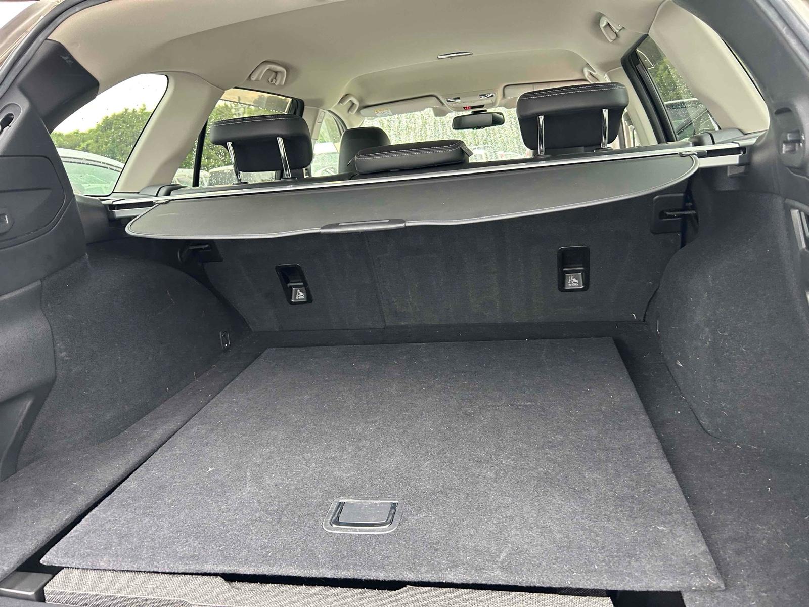 SUBARU LEGACY OUTBACK LIMITED 4WD Image 12