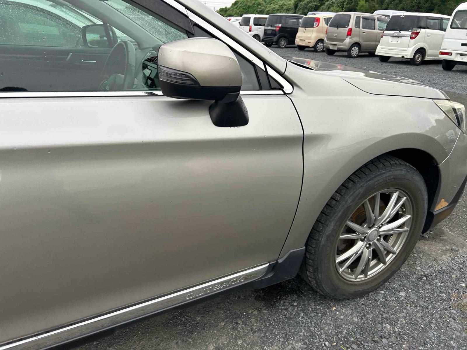 SUBARU LEGACY OUTBACK LIMITED 4WD Image 14