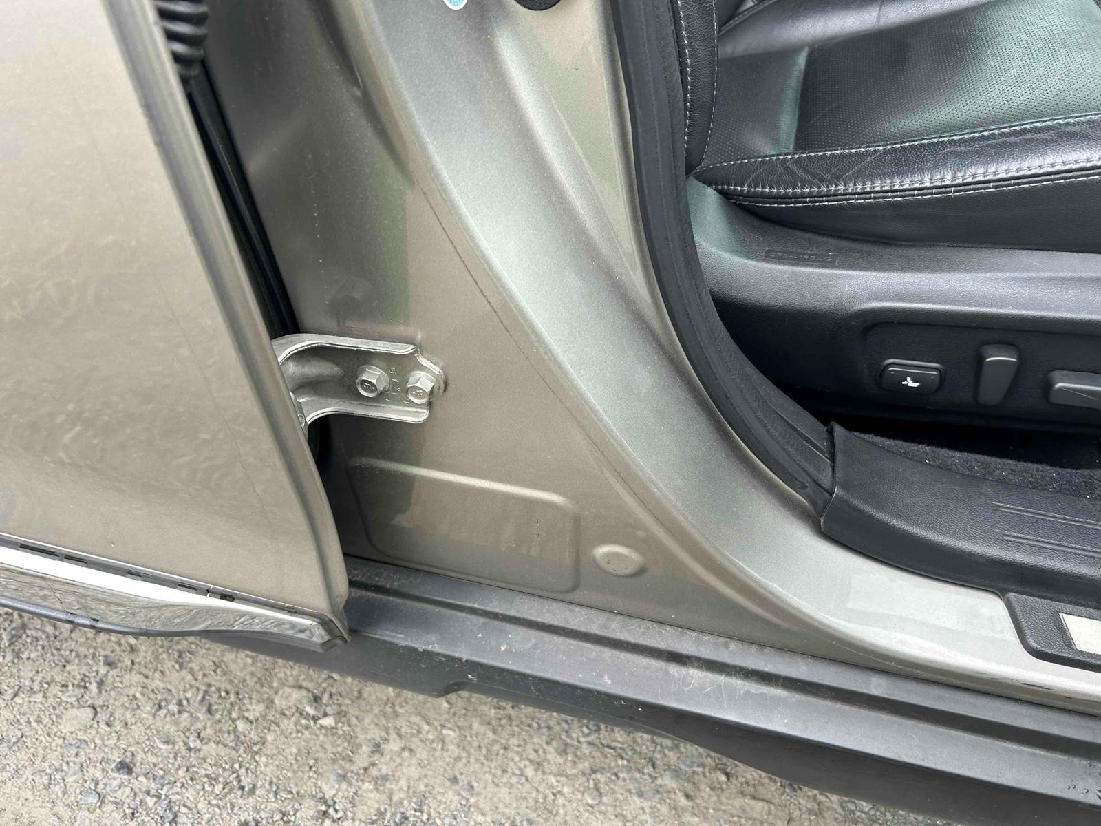 SUBARU LEGACY OUTBACK LIMITED 4WD Image 16