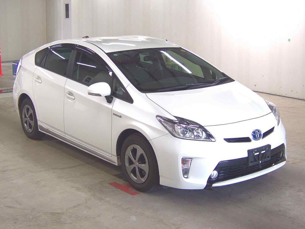 2013 Toyota PRIUS 95,179 km