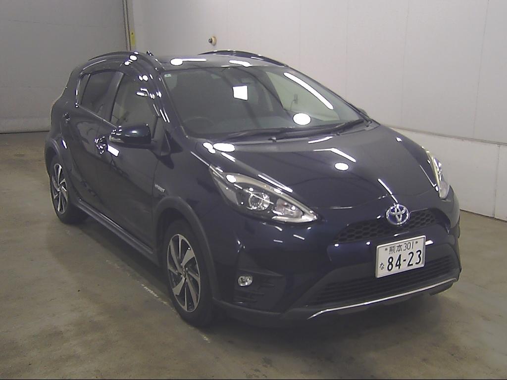 TOYOTA AQUA CROSS OVER Image 3