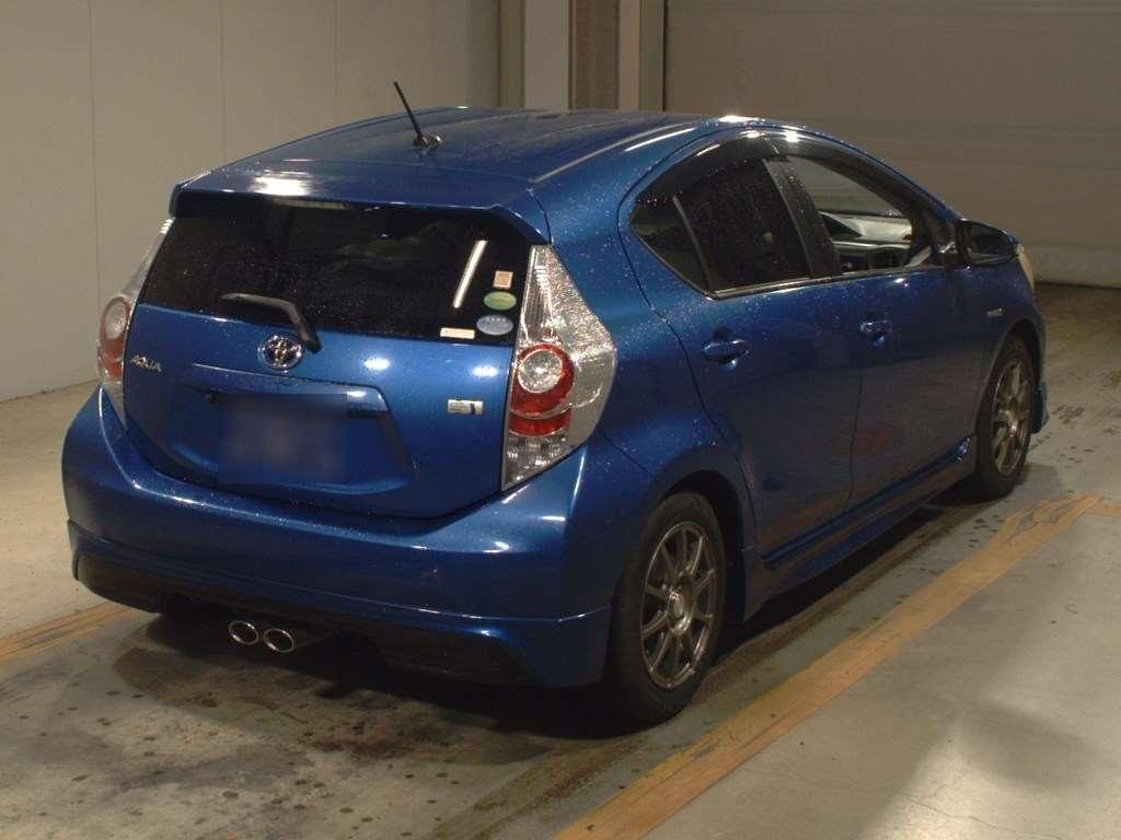 TOYOTA AQUA S BODYKITA Image 2