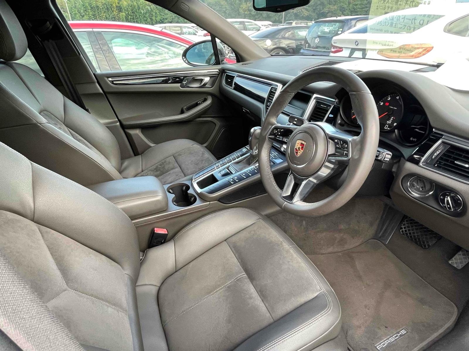 PORCHE MACAN MACAN 4WD Image 10
