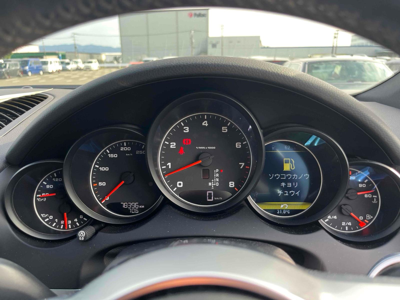 PORSCHE CAYENNE 4WD Image 9