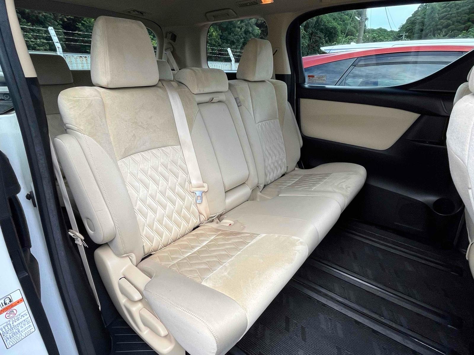 TOYOTA ALPHARD 2.5X Image 8
