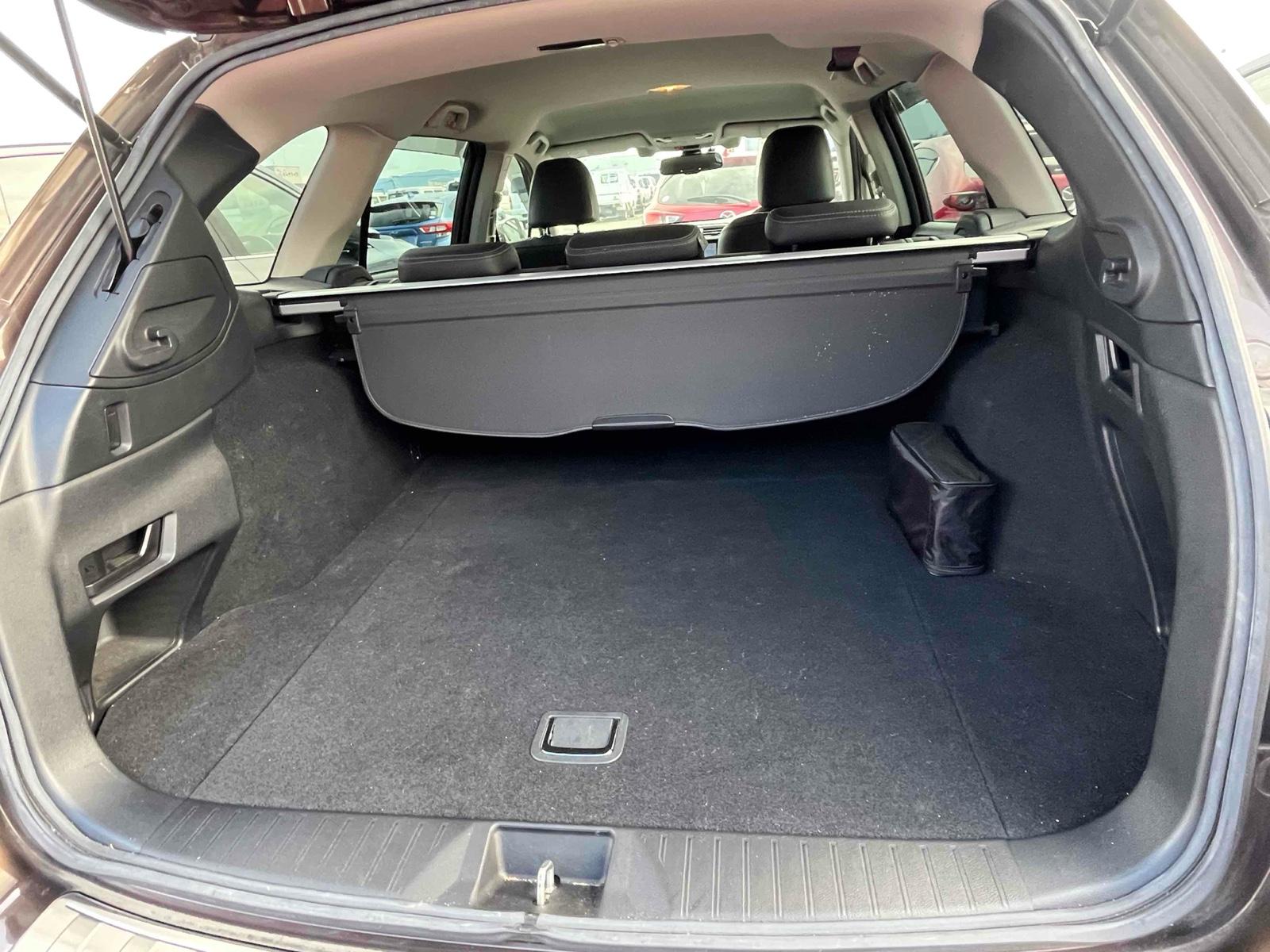 SUBARU LEGACY OUTBACK LIMITED 4WD Image 18
