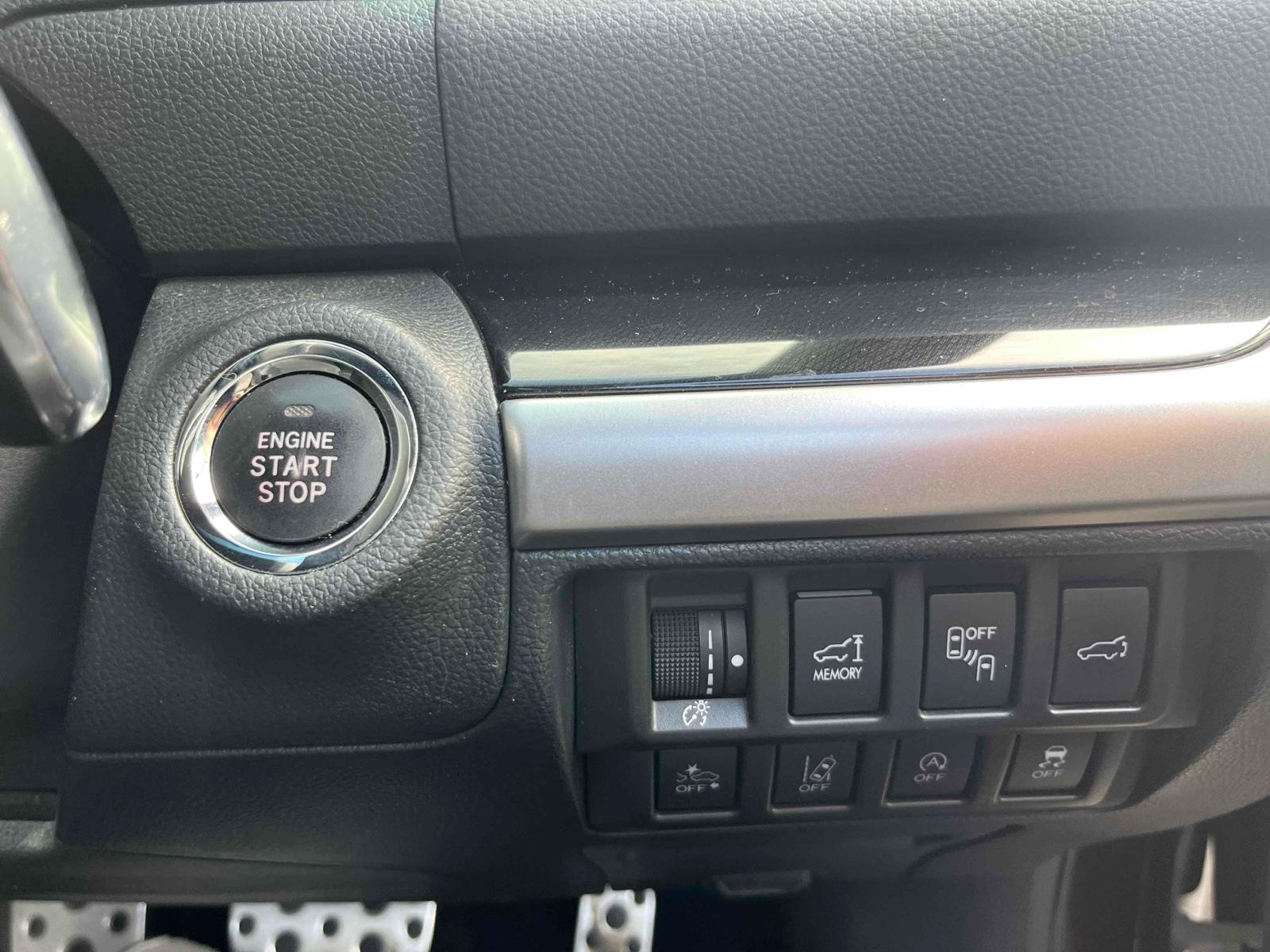 SUBARU LEGACY OUTBACK LIMITED 4WD Image 10