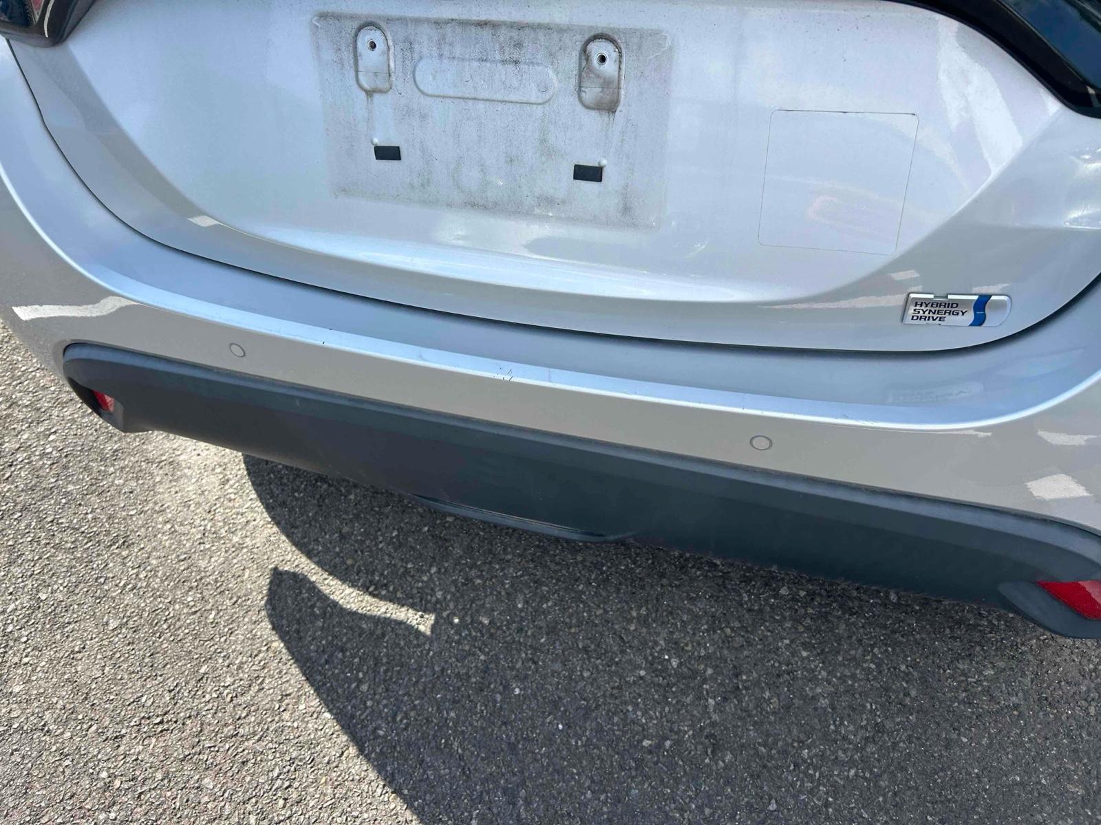 TOYOTA YARIS HYBRID X Image 18