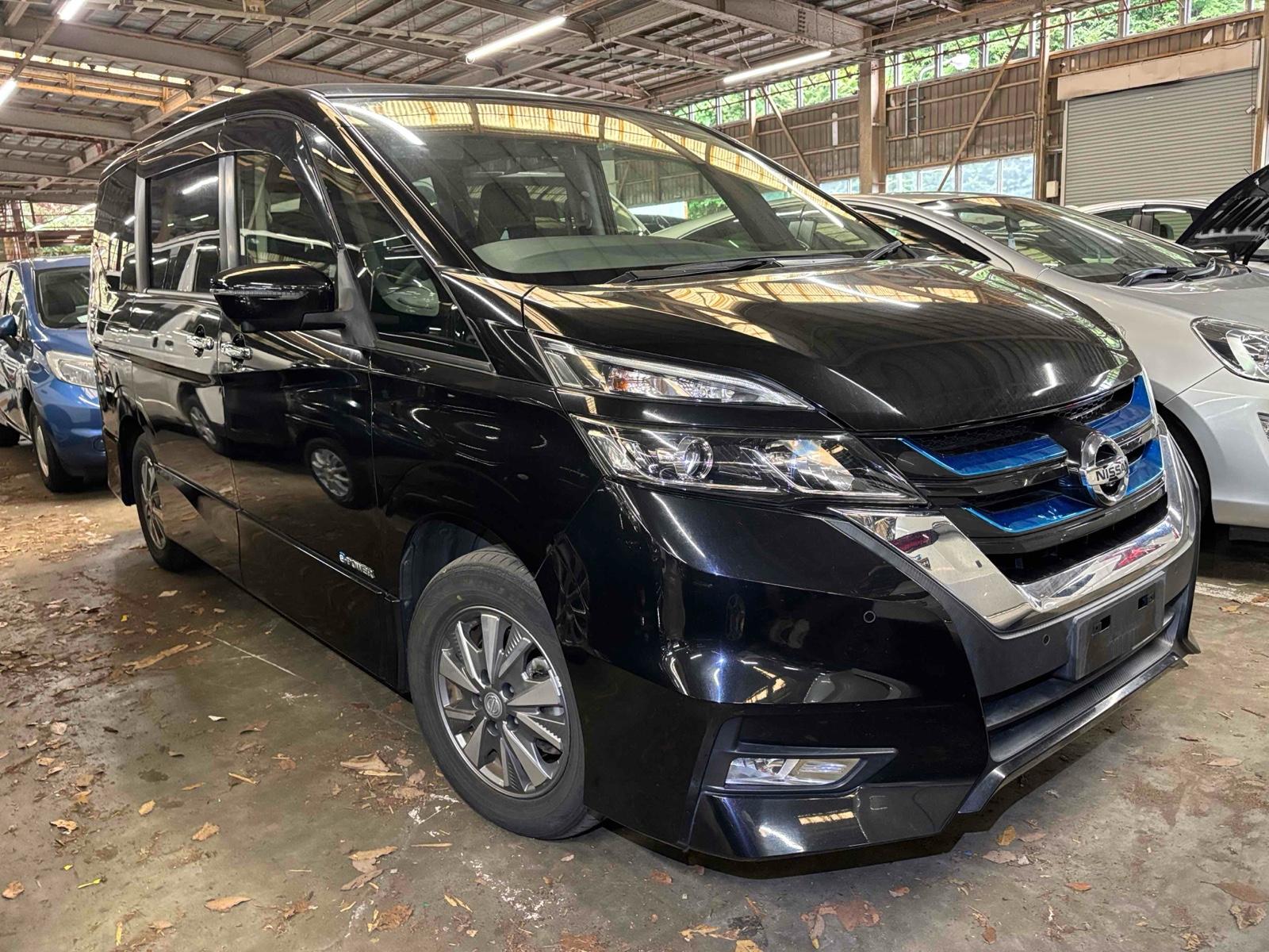 2018 Nissan SERENA 101,000 km
