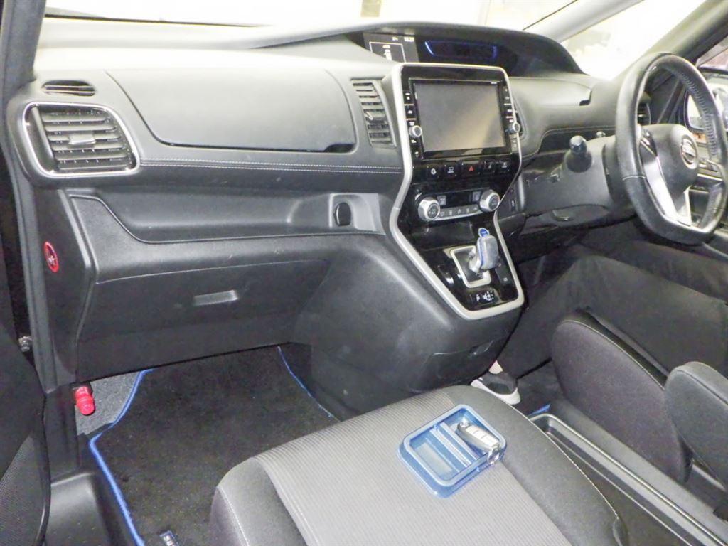 NISSAN SERENA 5D E-POWER HIGHWAY STAR V Image 5