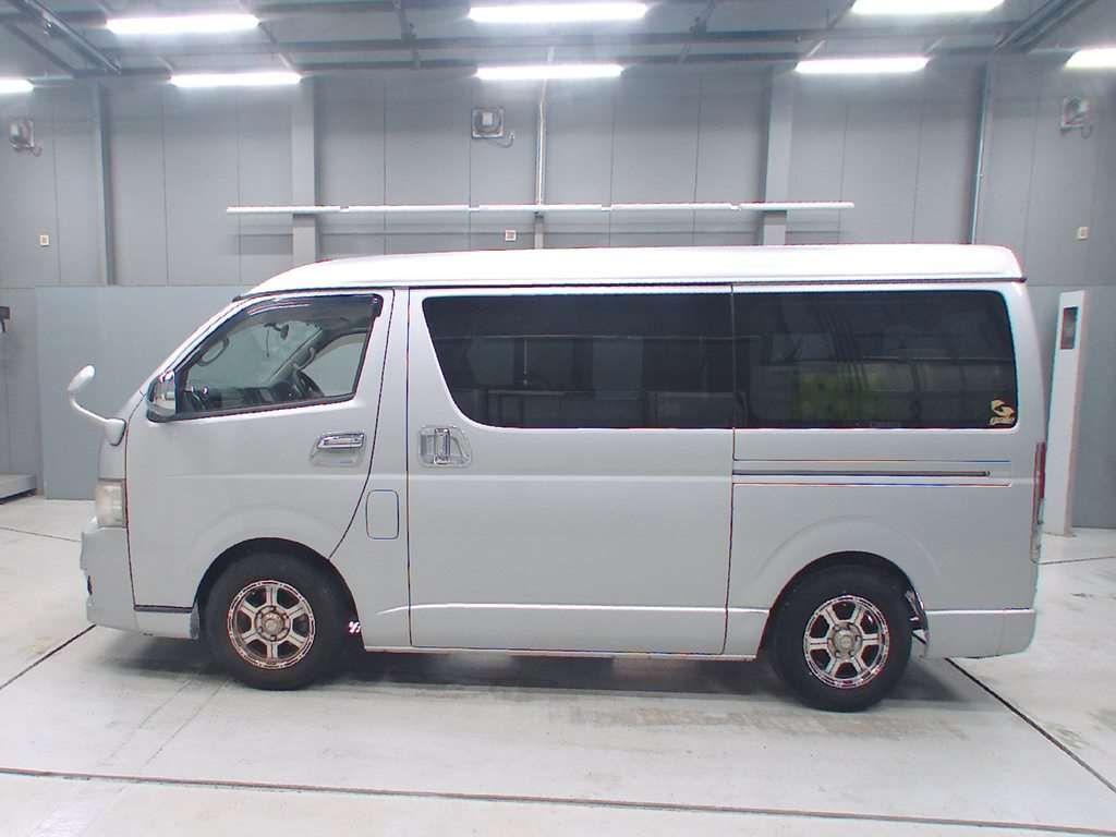 TOYOTA HIACE WAGON GL CAMPING Image 5