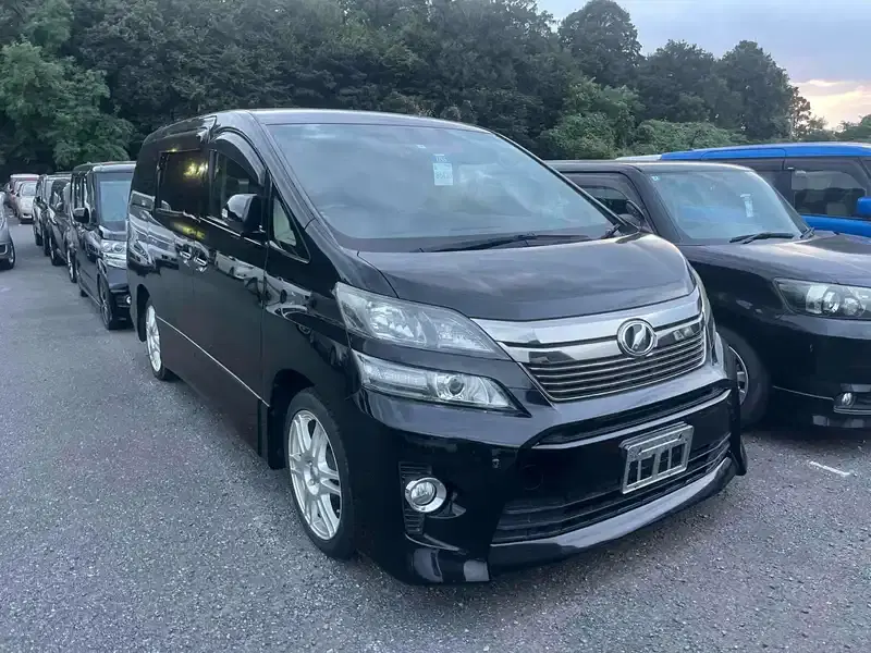 2014 Toyota VELLFIRE 64,000 km