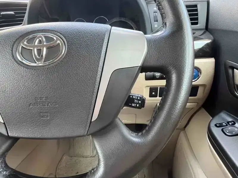 TOYOTA ALPHARD HYBRID X 4WD Image 9