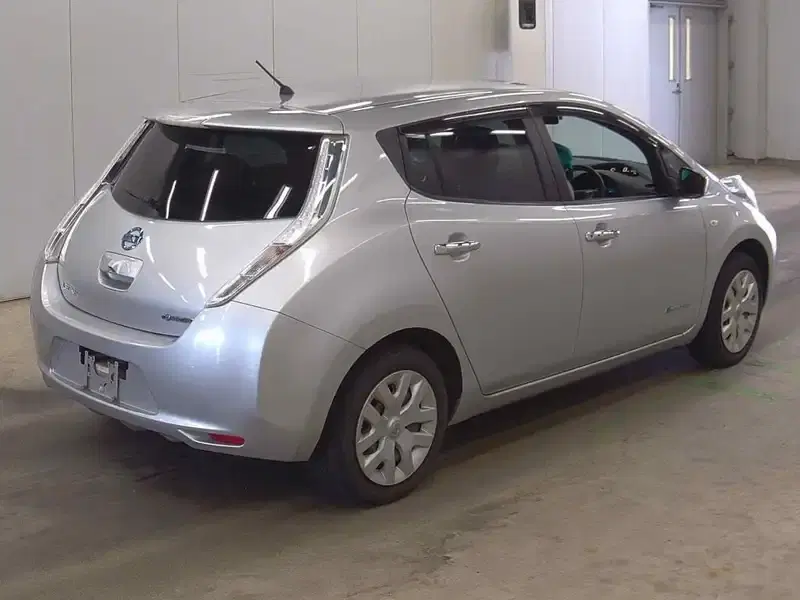 NISSAN LEAF S (30KWH) Image 5